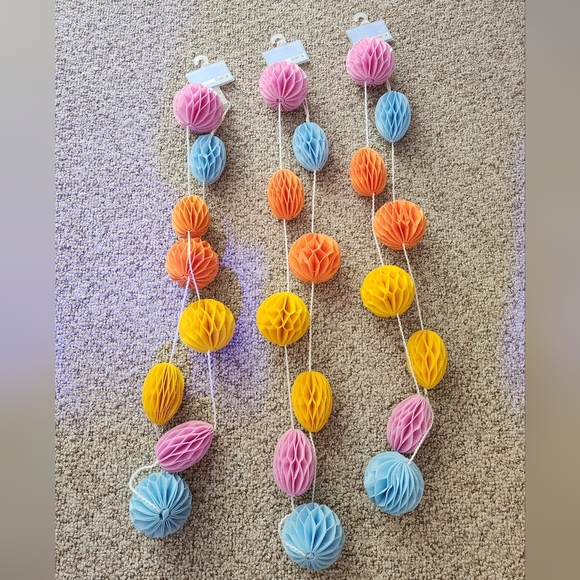 Set of 3 Spring/ Easter garland - Picture 1 of 8